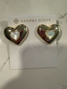 Kendra Scott Gold Heart Earrings with Mother-of-Pearl Inset SASHA HEART STUD